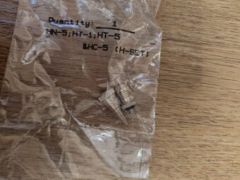 Sada airbrush pištolí (7 ks) s kompresorom a príslušenstvom - 12