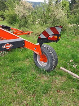 Predám zhrňovač Kuhn GA6930 - 12