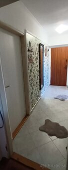 Predám 2-izbový byt s balkónom - 12
