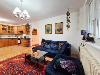 BEZ PROVÍZIE- 3 izb.byt pri OC Centrál a zimného štadióna O. - 12