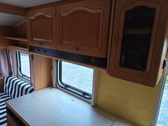 Obytny prives Knaus Azur 450 - 1200 kg, predstan - 12