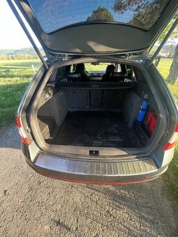 Škoda Octavia Combi 3 RS 2.0TDI - 12