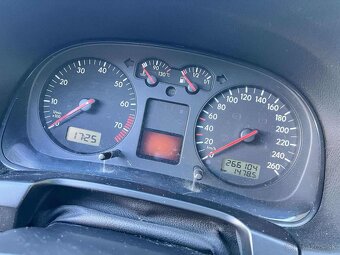 Golf IV - 12