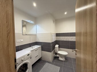 Na prenájom 1-izbový byt s dvoma balkónmi v centre Ružomberk - 12