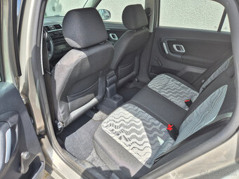 Škoda Fabia II 1,4 i Ambiente Klima ESP Combi 88.000Kč - 12
