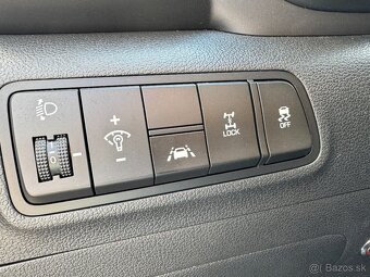 Hyundai TUCSON H-TRAC 4x4 AUTOMAT - 12