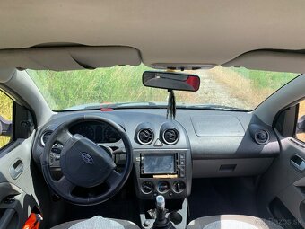 Mam na predaj Ford fiesta 1.4 - 12