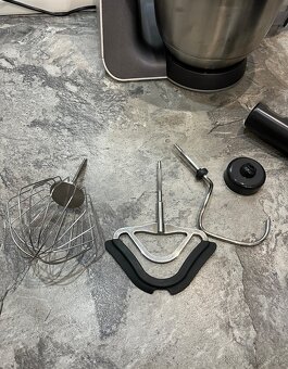 Bosch MUM 58M59 1000w kuchynsky robot - 12