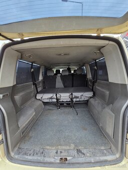 Volkswagen Transporter Caravelle 2.5TDI - 12