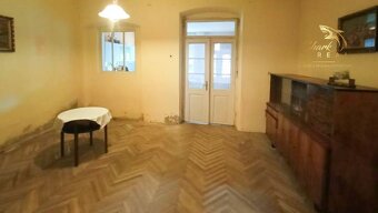 Rodinný dom v centre Žarnovice – ideálny aj na podnikateľské - 12