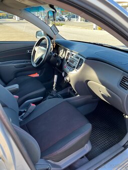 KIA RIO 1.4 71 kw - 2007 - 12