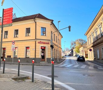 Prenájom obchodno-prevádzk. a kancelár. priestorov v centre. - 12