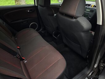 SEAT LEON 2.0 TDI (BMM) - 12