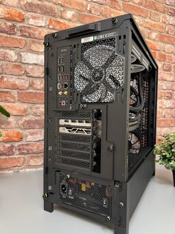 i7 14700K\32GB\RTX 5070Ti\SSD\1000W Zdroj - 12