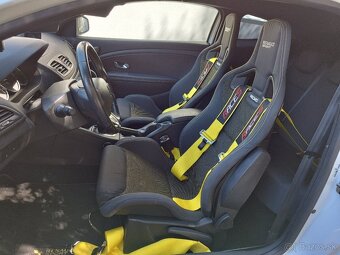 Renault Megane RS. Trophy - 12