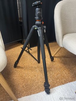 Predám zrkadlovku CANON, nepouživaná, všetko TIP TOP - 12