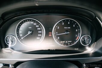 BMW X5 xDrive50i A/T - 12