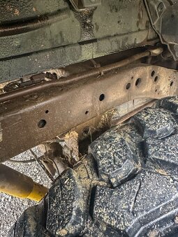 Nissan Xterra V6 - 12