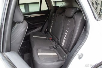 BMW X1 sDrive 18i Advantage A/T - 12