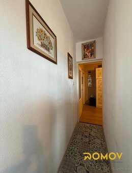 3 izbový byt s balkónom obklopený zeleňou - 12