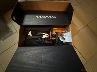 Canyon Neuron: ONfly CF 7 karbon vaha 20,3 kg iba 250km - 12