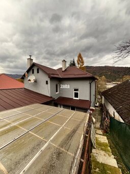 Veľký dvojgeneračný rodinný dom v obci PRAKOVCE - 12