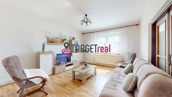 TARGETreal | Na predaj 7-izbový dvojgeneračný rodinný dom v  - 12