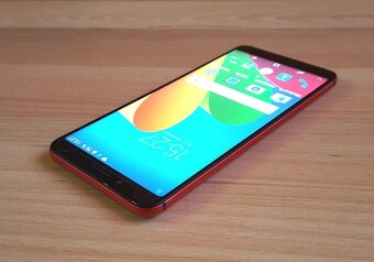 Predám UMIDIGI S2 L 6 palcový 4G LTE 4GB RAM 32GB ROM - - 12
