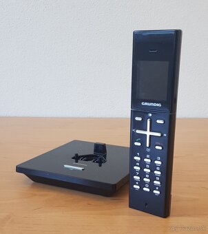 Telefon GRUNDIG na pevnu linku - 12