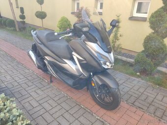 Honda Forza 300 len 405km - 12
