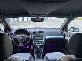 Škoda Octavia 2 RS  TFSI  147 kW - 12