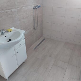 Predám rodinný dom - 12