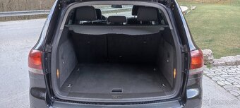 Volkswagen Touareg 3, 0 TDI manuál 4x4 - 12