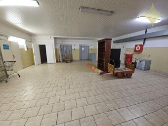 INVESTIČNÁ PRÍLEŽITOSŤ/ PRIEVIDZA, Obchodný (Bytový?) DOM    - 12
