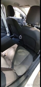 Predám Fiat Bravo 1,4 Active Plus/r.2011/veľmi dobrý stav - 12