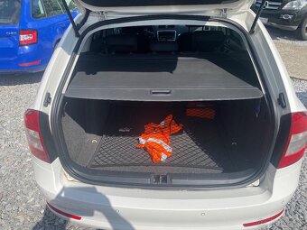 Škoda Octavia Combi 2 facelift 1.6 TDi DSG - 12