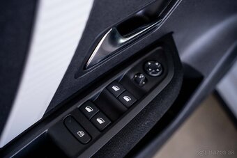 CITROËN C4 PLUS PureTech 130 S&S EAT8 - 12