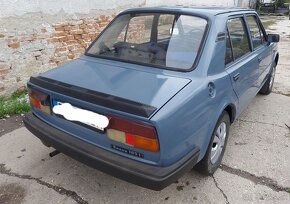 Škoda 105 - 12