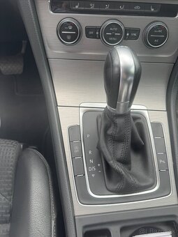 VW Golf automat 7, benzín 1.4 TSI R-LINE 109000 km - 12