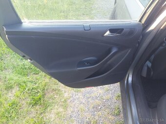 Volkswagen Passat 1,9 -2,0 PD tdi - 12