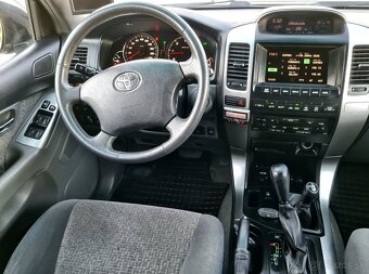 Toyota Land Cruiser 120 3.0 D-4D - 12