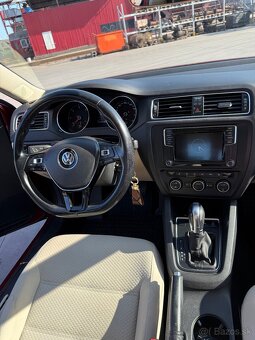 Volkswagen Jetta 2.0 TDI 2017 - 12