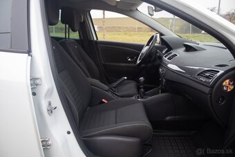 Renault Mégane Grandtour 1.2 TCe Limited 1. majiteľ - 12
