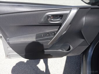 Toyota Auris TS - combi 1,6benzín, SR,EXECUTIVE,2x kolá - 12