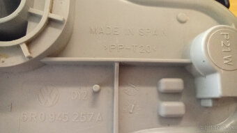 predam svetlo VW polo - 12