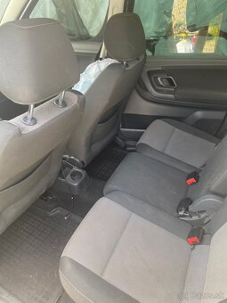 Skoda roomster predam v celku na diely cena dohoda - 12