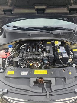 Peugeot 301 1.2 - 12