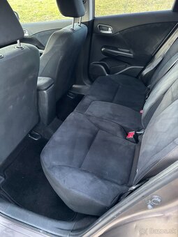 Honda Civic 1.4 i-VTEC Kúpené v SR 110 000 km - 12