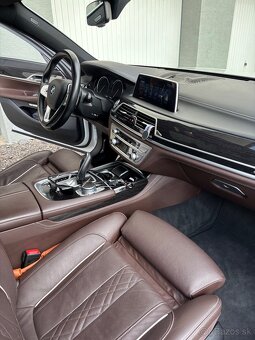 BMW 750xd - 12