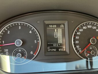Volkswagen Touran 1.6TDI Comfortline  2015  naj. 171900km - 12